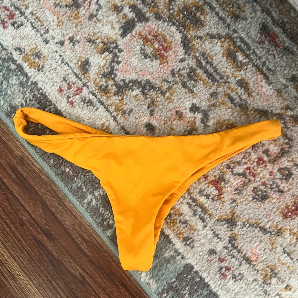 MIDORI KAI BOTTOM (MANGO)